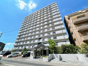 ●●リノベ住宅の売買に強い不動産屋です!●●
愛知県内で物件をお探しのお客様!まずはお気軽にお問い合わせくださいませ(^O^) 藤和シティコープ春日井駅前 中古マンション 外観